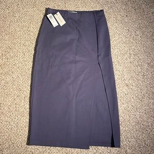 Aritzia Pencil skirt - never worn! Beautiful blue/ gray color